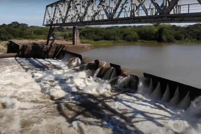 Essenciais para transporte de carga em rios, barragens eclusas precisam de reformas estruturais no RS